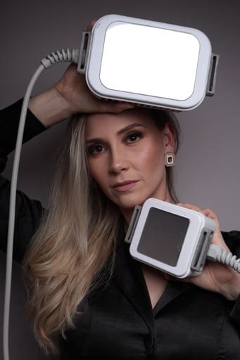 Nicolle Pucci — Esteticista e Fisioterapeuta, responsável técnica da Clínica Nicolle Pucci Estética